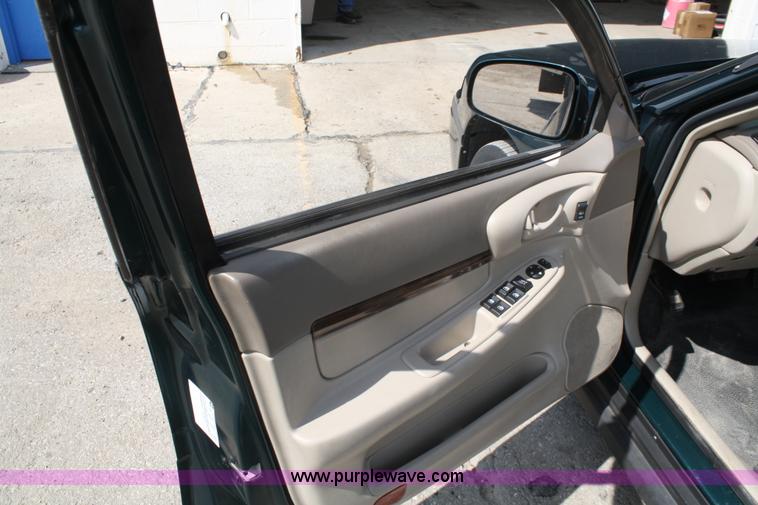 image for item A2240 2001 Chevrolet Impala