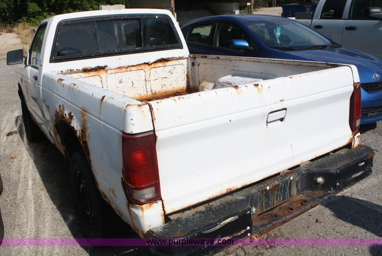 image for item A2284 1988 Chevrolet S10 pickup truck