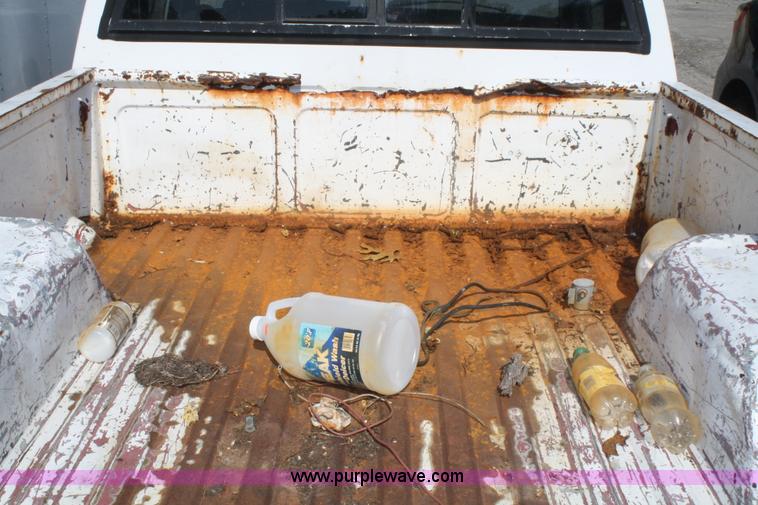 image for item A2284 1988 Chevrolet S10 pickup truck