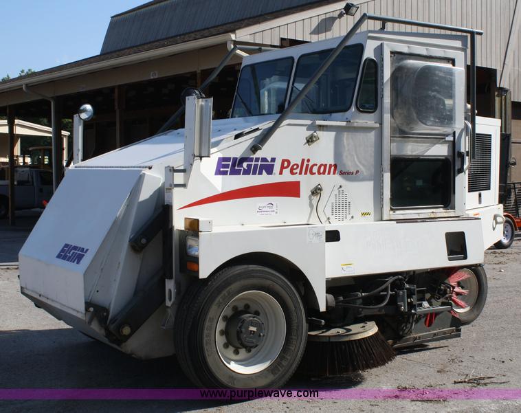 image for item A2311 2003 Elgin Pelican Series P street sweeper