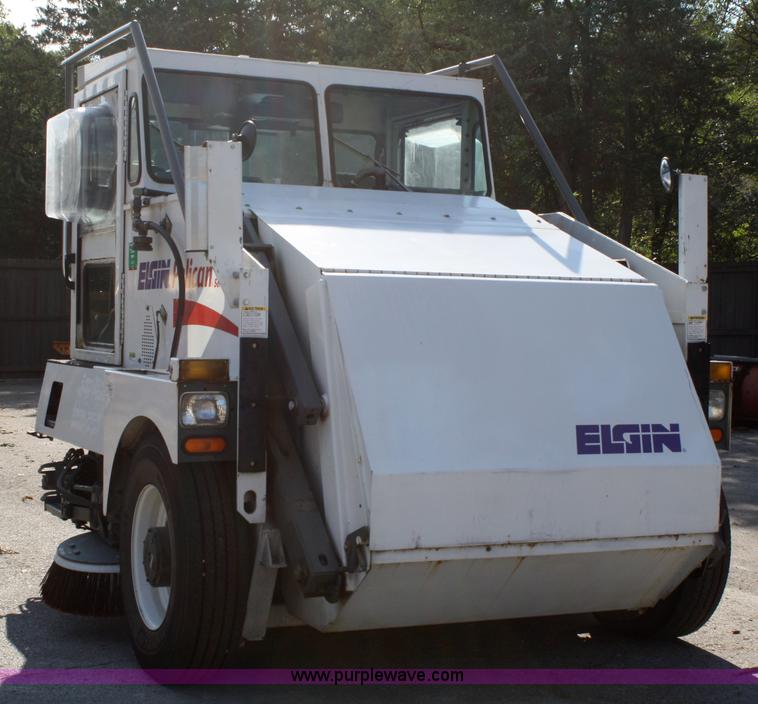 image for item A2311 2003 Elgin Pelican Series P street sweeper