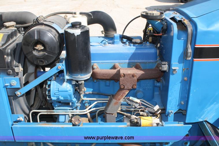 image for item A2312 1992 Ford 2120 tractor