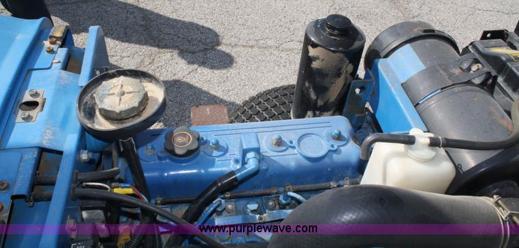 image for item A2312 1992 Ford 2120 tractor