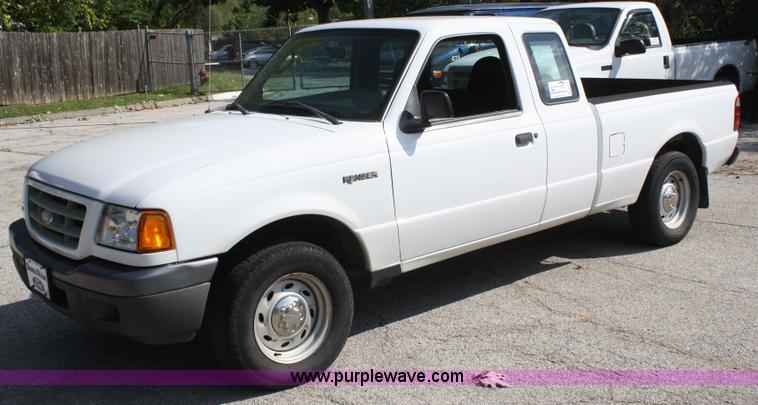 image for item A2314 2003 Ford Ranger supercab pickup truck