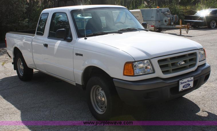 image for item A2314 2003 Ford Ranger supercab pickup truck