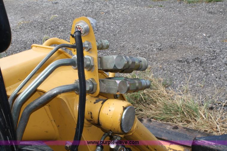 image for item A2340 2001 John Deere 250 skid steer