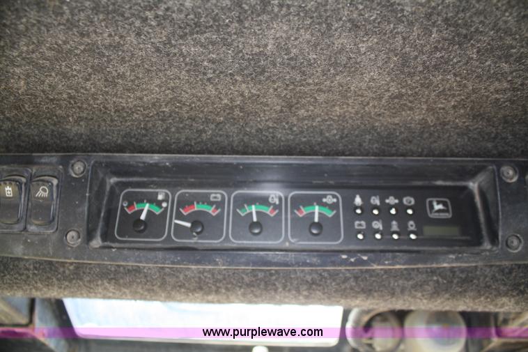 image for item A2340 2001 John Deere 250 skid steer