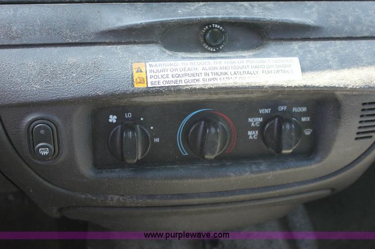 image for item A2585 2006 Ford Crown Victoria Police Interceptor