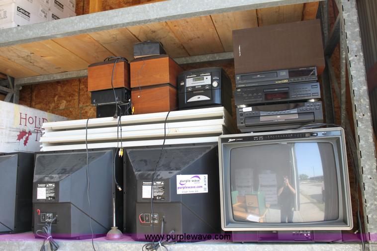 image for item A2737 Assorted electronics