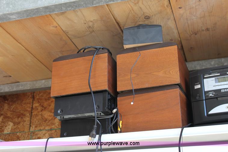 image for item A2737 Assorted electronics