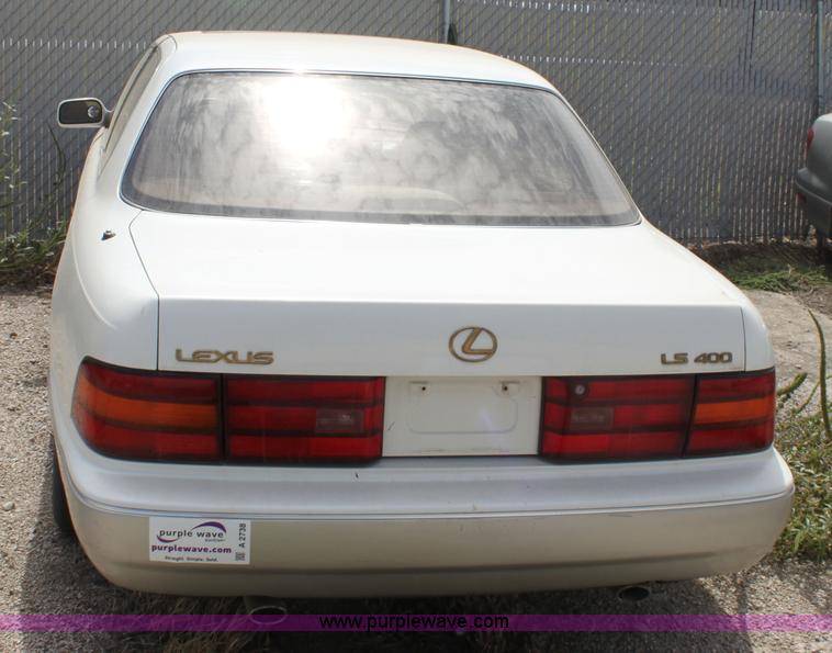image for item A2738 1990 Lexus LS400