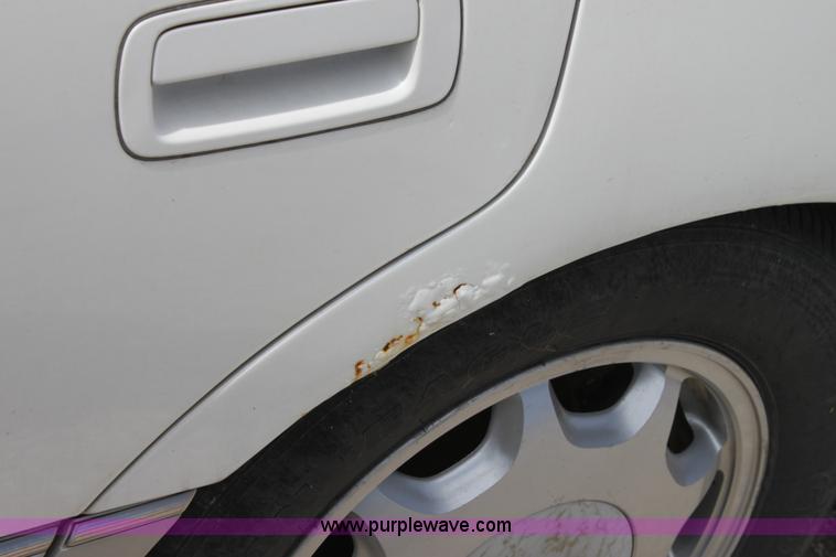 image for item A2738 1990 Lexus LS400