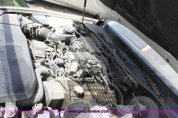 image for item A2738 1990 Lexus LS400