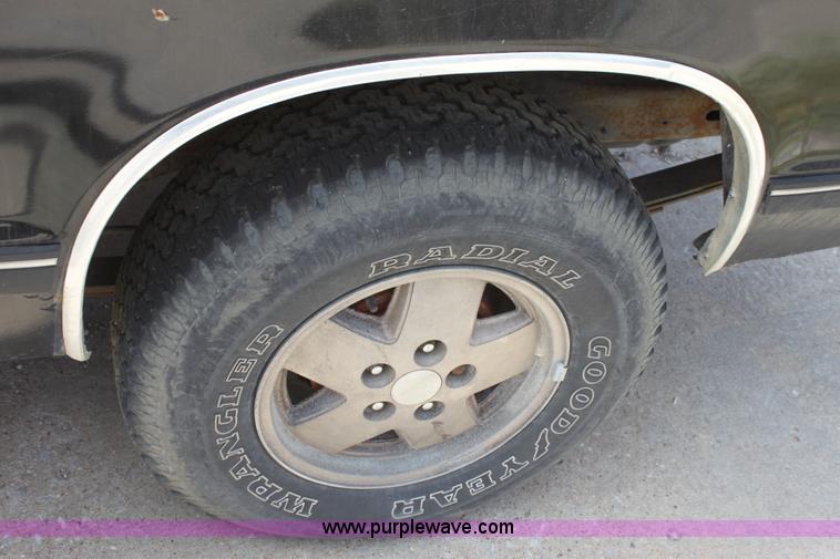 image for item A2739 1989 Chevrolet S10 Blazer SUV