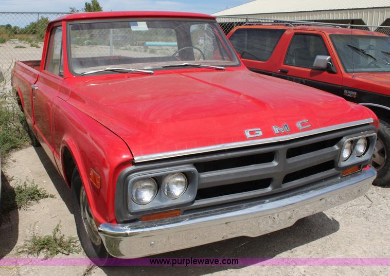 image for item A2740 1968 GMC 1500 pickup truck