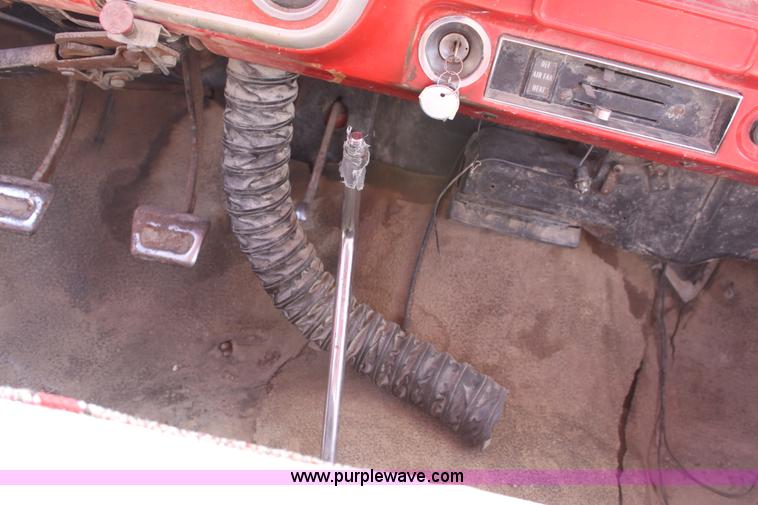 image for item A2740 1968 GMC 1500 pickup truck