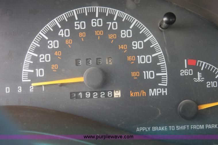 image for item A2741 1999 Pontiac Grand Prix GT