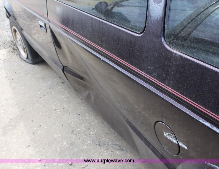 image for item A2743 1990 Dodge Grand Caravan SE mini van