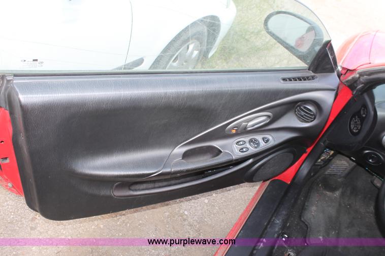 image for item A2744 2001 Hyundai Tiburon