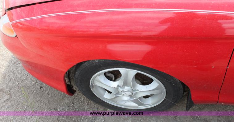 image for item A2744 2001 Hyundai Tiburon