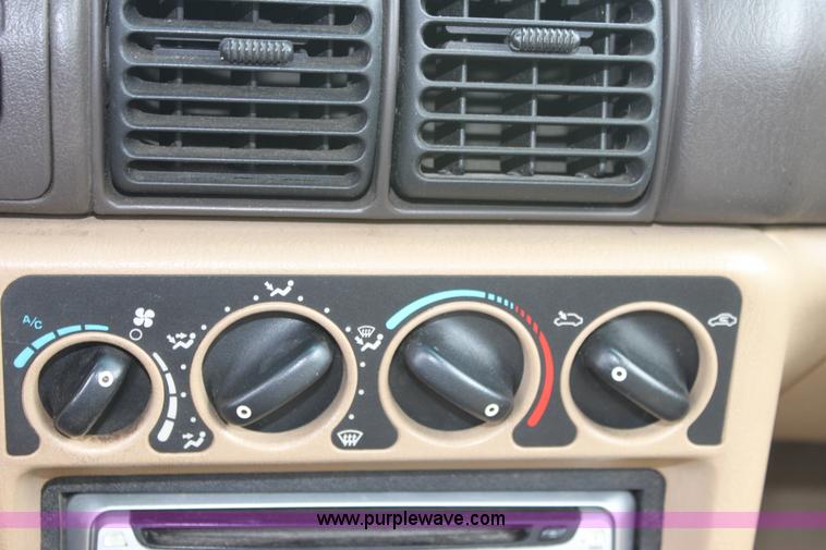 image for item A2745 1998 Dodge Neon