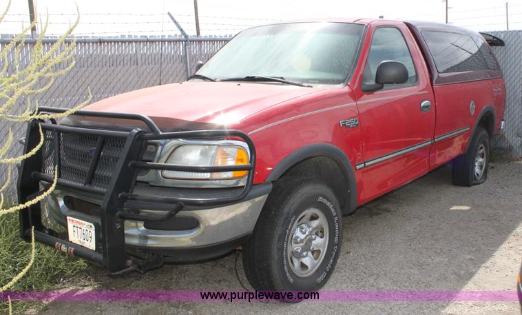 image for item A2746 1997 Ford F250 XL pickup truck
