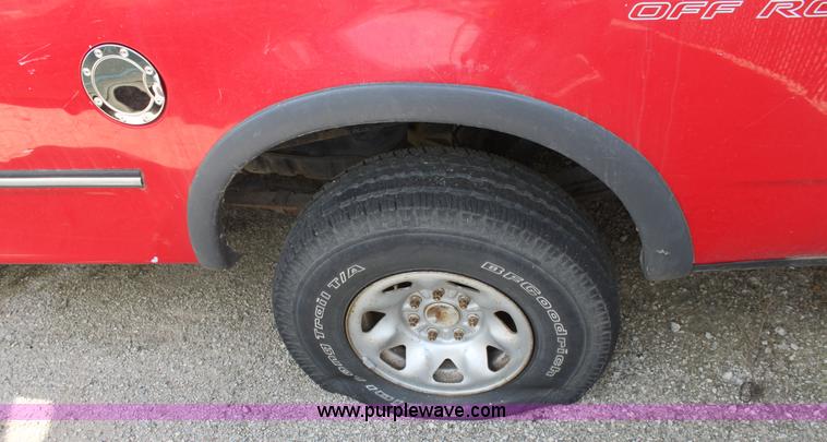 image for item A2746 1997 Ford F250 XL pickup truck