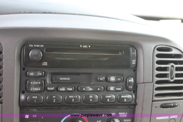 image for item A2746 1997 Ford F250 XL pickup truck