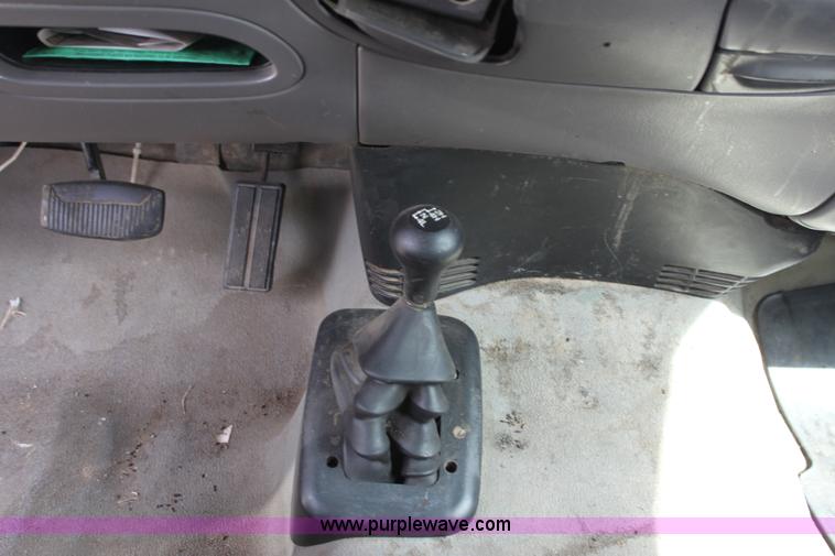 image for item A2746 1997 Ford F250 XL pickup truck