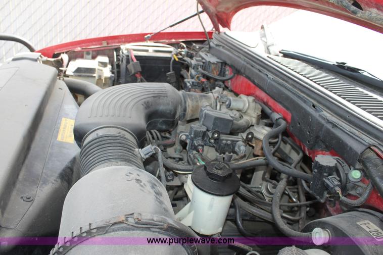 image for item A2746 1997 Ford F250 XL pickup truck