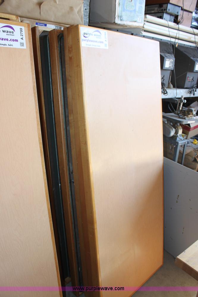 image for item A2798 (6) folding tables