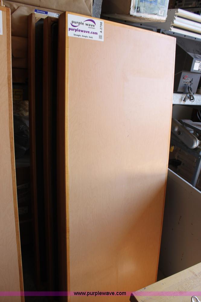 image for item A2798 (6) folding tables