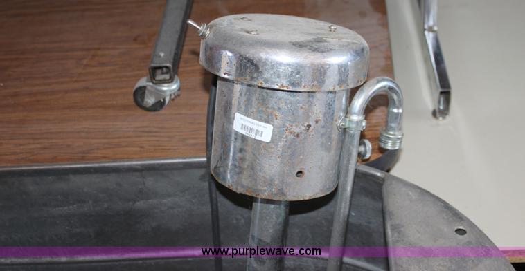 image for item A2805 Stainless steel jacuzzi tub