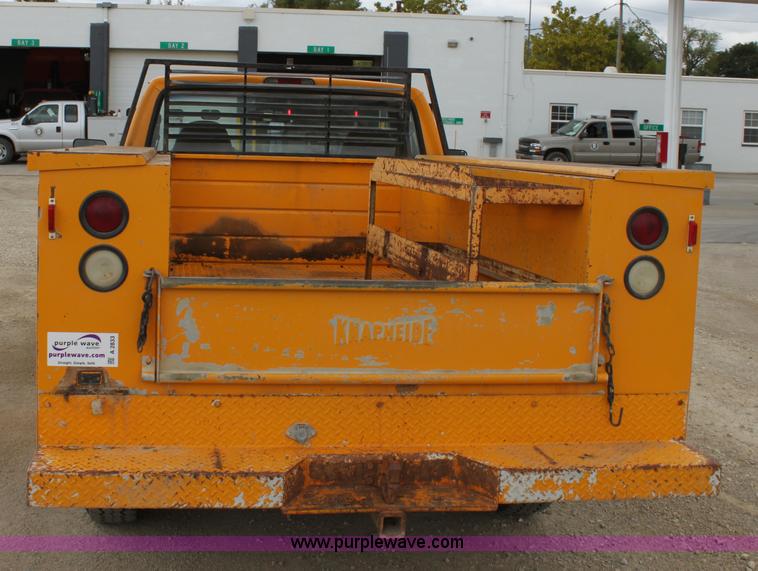 image for item A2833 1997 Ford F350 XL pickup truck