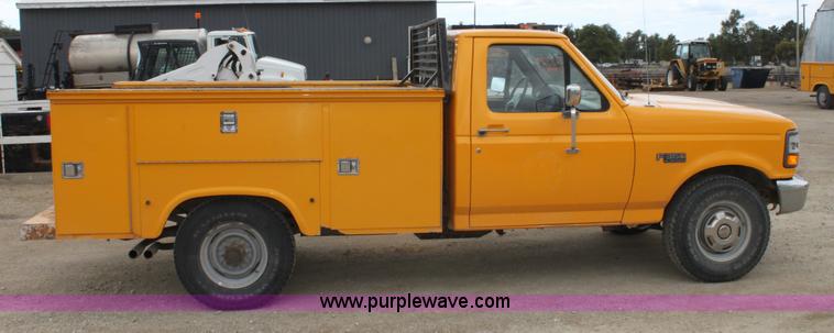 image for item A2833 1997 Ford F350 XL pickup truck