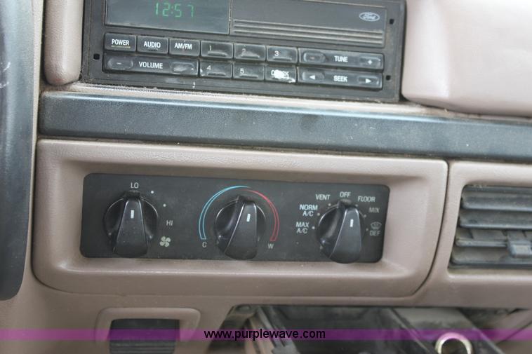 image for item A2833 1997 Ford F350 XL pickup truck