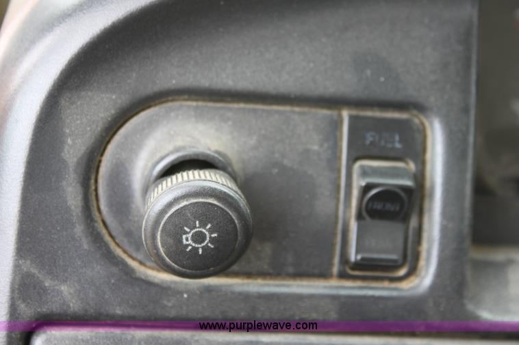 image for item A2833 1997 Ford F350 XL pickup truck