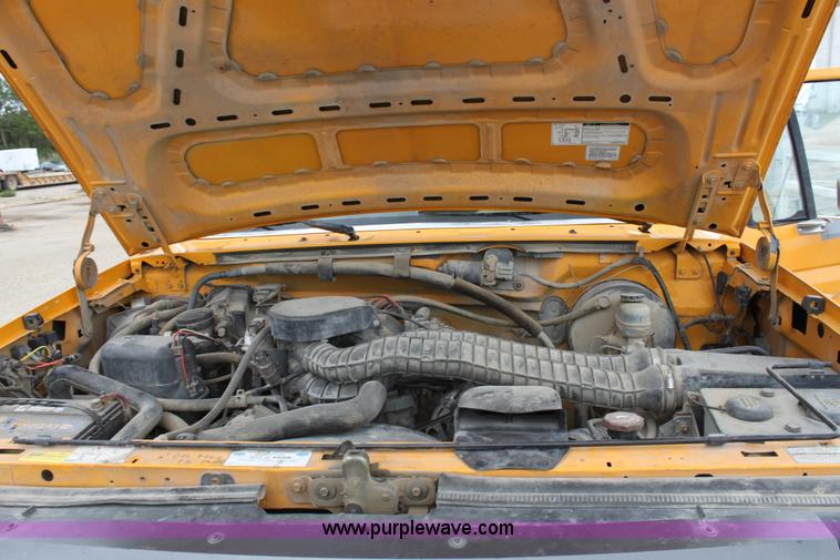 image for item A2833 1997 Ford F350 XL pickup truck