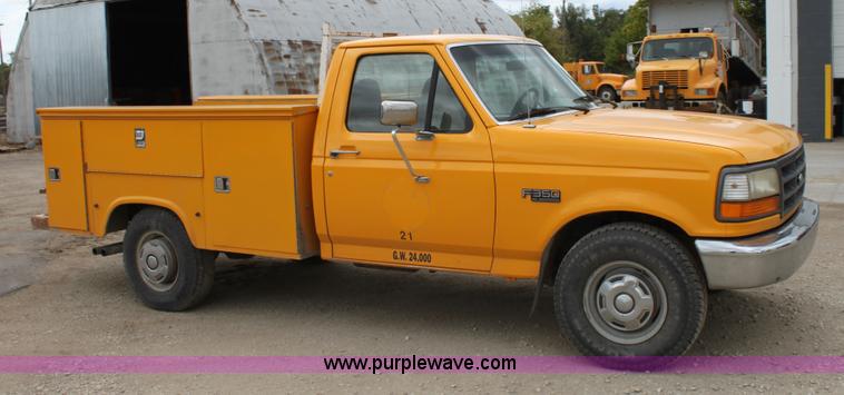 image for item A2834 1997 Ford F350 pickup truck