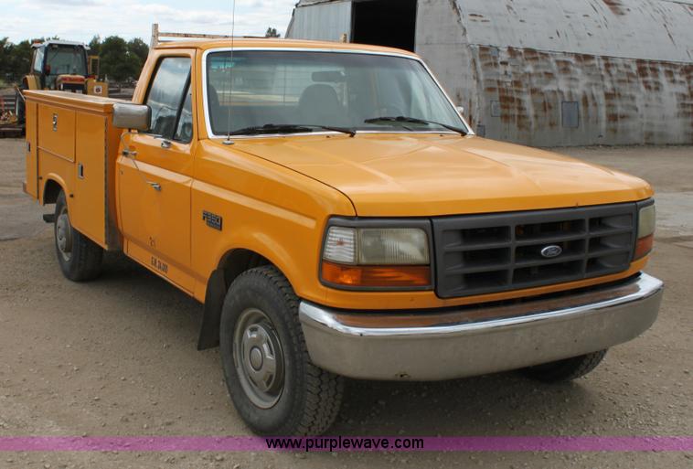 image for item A2834 1997 Ford F350 pickup truck