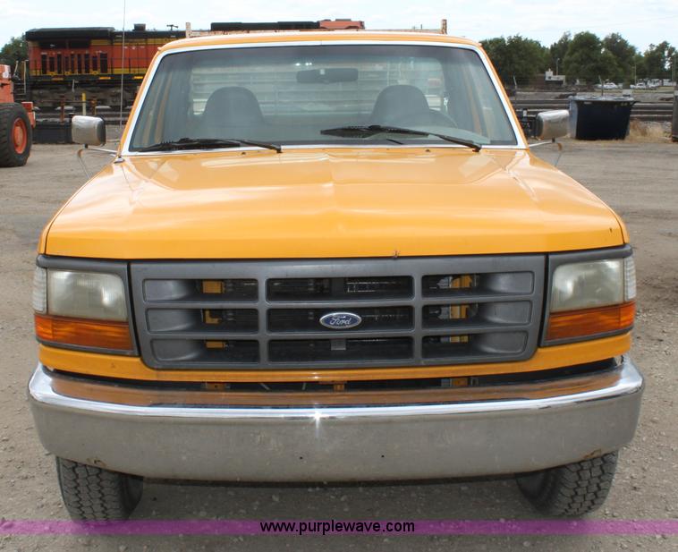 image for item A2834 1997 Ford F350 pickup truck