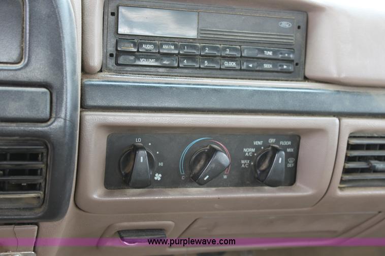 image for item A2834 1997 Ford F350 pickup truck