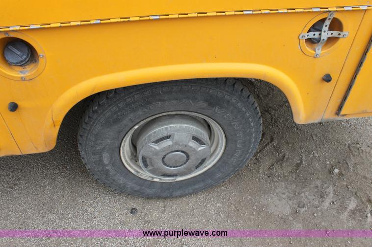 image for item A2834 1997 Ford F350 pickup truck