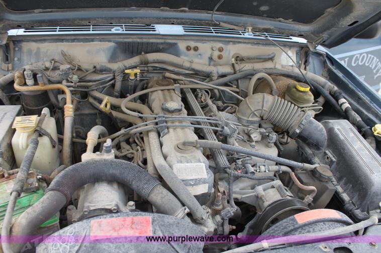 image for item A2845 1999 Jeep Cherokee SE SUV