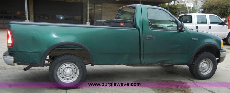 image for item A3099 1999 Ford F150 pickup truck
