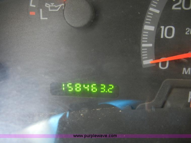 image for item A3099 1999 Ford F150 pickup truck