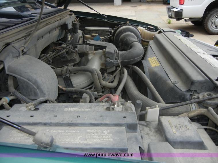 image for item A3099 1999 Ford F150 pickup truck