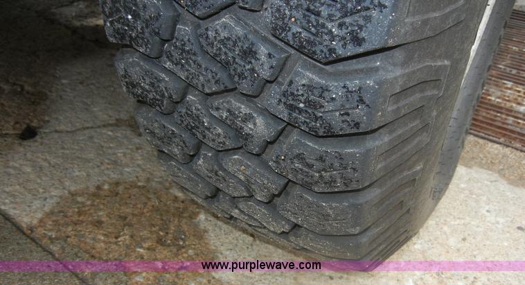 image for item A3099 1999 Ford F150 pickup truck