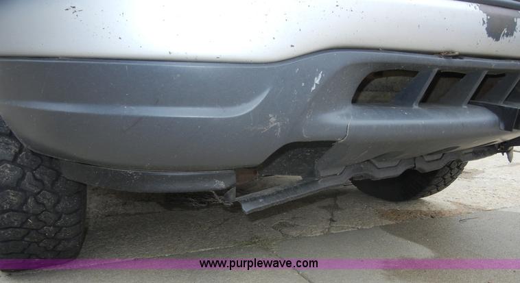 image for item A3099 1999 Ford F150 pickup truck