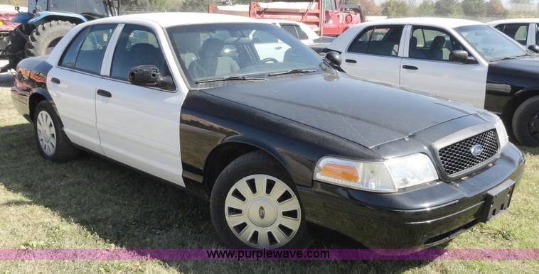 image for item A3165 2008 Ford Crown Victoria Police Interceptor